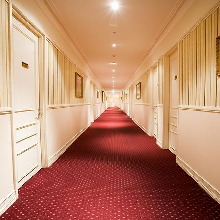 Redearth Boutique Hotel Маунт-Айза Экстерьер фото